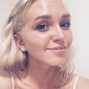 Meet your Posher, Cassie